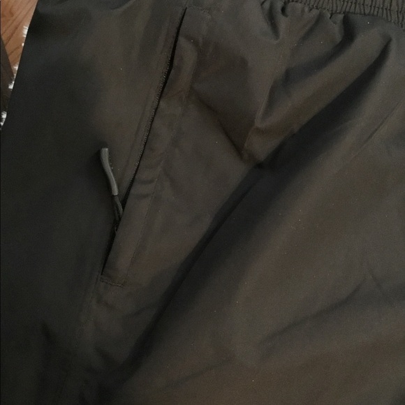 Men’s N’VO track pants black - Picture 4 of 7